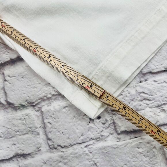 NWT‎ Jen 7 by 7 For All Mankind Women's Size 10 White Shorts Bermuda Jean Denim - Picture 10 of 13